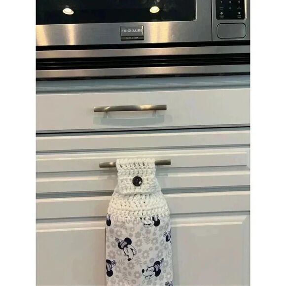 Crochet Top Kitchen Towel- Minnie purple hat - Picture 2 of 2